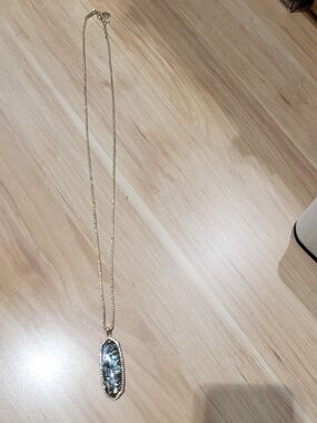 Kendra Scott Gold-Tone Pendant Necklace with Iridescent Blue-Green Stone